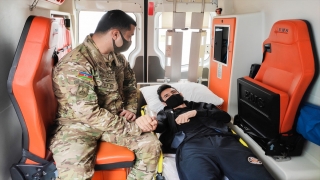 Karabağ Savaşı’nda gazi olan 6 Azerbaycanlı asker Türkiye’de tedavi edilecek
