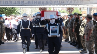 Şehit Jandarma Uzman Çavuş Adil Yılmaz, Hatay’da son yolculuğuna uğurlandı