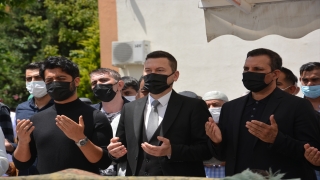 Şarkıcı Rafet El Roman’ın vefat eden babasının cenazesi Tekirdağ’da toprağa verildi