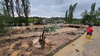 Kütahya’da sağanak nedeniyle 2 köyde sel meydana geldi, tarım arazileri zarar gördü