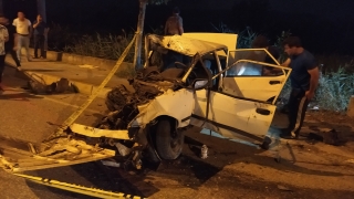 Sakarya’da otomobil ağaca çarptı: 1 ölü, 1 yaralı