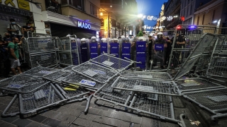 Beyoğlu’ndaki gösteriye polis müdahale etti