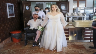 Pençe-Şimşek operasyonu gazisi İbrahim Yüzer tedavi gördüğü hastanede evlendi:
