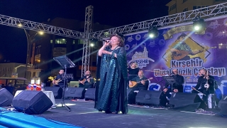 Kırşehir Ulusal Müzik Çalıştayı Neşet Ertaş türküleriyle şenlendi