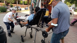 Adana’da iş yerine girerken silahlı saldırıya uğrayan kişi yaralandı