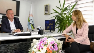 CHP Kadın Kolları Genel Başkanı Nazlıaka, partisinin Sinop il başkanlığında konuştu: