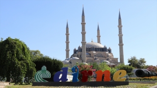 İstanbullu rehberler Mimar Sinan’ın ”ustalık eseri” Selimiye Camisi’ni ziyaret etti