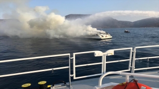 Bodrum’da yangın çıkan teknedeki 5 kişi kurtarıldı