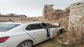 Eskişehir’de direksiyon başında kalp krizi geçirerek aracıyla duvara çarpan sürücü öldü