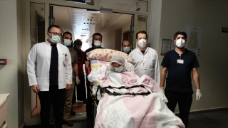 Siirt’te koronavirüsü yenen 108 yaşındaki kadın taburcu edildi 
