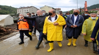 KKTC Cumhurbaşkanı Tatar, sel felaketinin yaşandığı Bozkurt’ta incelemelerde bulundu
