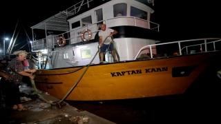 Adanalı balıkçılar av yasağının kalkmasıyla denize açıldı 