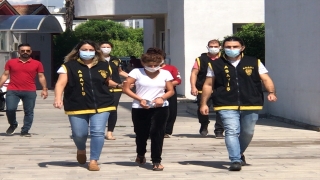 Adana’da yankesicilik şüphelisi iki kadın tutuklandı