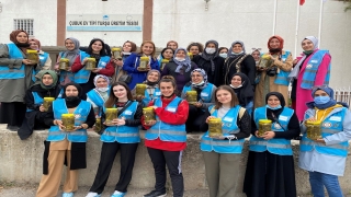 Ankara’da yaşayan 30 genç kız Çubuk’ta turşu yapımını öğrendi 