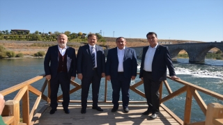 TBMM İnsan Haklarını İnceleme Komisyonu Başkanı Çavuşoğlu, Muş’ta ziyaretlerde bulundu