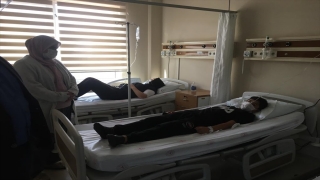 Manisa’da 19 öğrenci gıda zehirlenmesi şüphesiyle hastaneye kaldırıldı