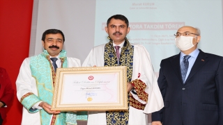 İzmir Katip Çelebi Üniversitesinden Bakan Kurum’a ”fahri doktora” unvanı