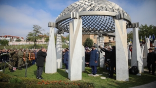 Bosna Hersek’in ilk Cumhurbaşkanı İzetbegoviç, vefatının 18. yılında kabri başında anıldı