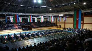 Azerbaycan’da helikopter kazasında şehit olan askerler için tören düzenlendi