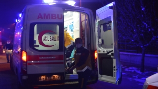 Afyonkarahisar’da sobadan sızan gazdan zehirlenen 3 kişi hastaneye kaldırıldı
