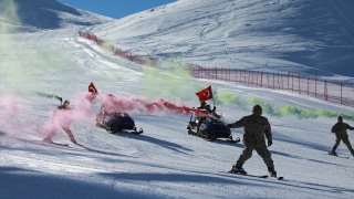 Hesarek Kayak Merkezi’nde kayak sezonu açıldı
