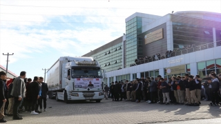 Bursa’da toplanan insani yardım malzemeleri Suriyeli mağdurlara gönderildi