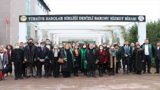 İzmir ve Denizli’de avukatlardan Dilara Yıldız’ın öldürülmesine tepki