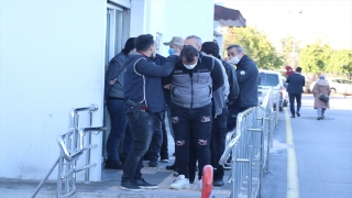 Adana’da DEAŞ operasyonunda yakalanan 5 zanlı salıverildi
