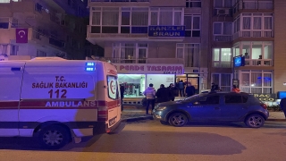 İzmir’de apartman girişinde hareketsiz yatan kişinin öldürüldüğü belirlendi