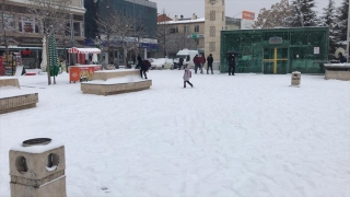 Kırşehir’de eğitime kar yağışı nedeniyle ara verildi 