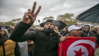 Tunus’ta Bağımsızlık Günü’nde ”darbe karşıtı” gösteri düzenlendi