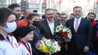 Bakan Kasapoğlu, Naim Süleymanoğlu Spor Tesisleri’nin açılışını yaptı: