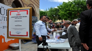 Kastamonu’da ”Türk Mutfağı Haftası” etkinlikleri kapsamında ekşili pilav dağıtıldı