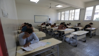 Suriye’de 13 bin 500 öğrenci, üniversite sınavına girdi