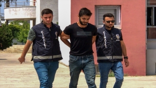 Adana’da silahla yaraladığı 2 kayınbiraderinden birinin eşini rehin alan zanlı tutuklandı