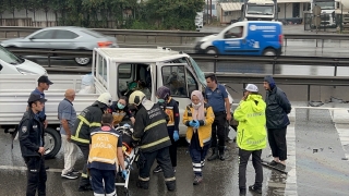 Kocaeli’de zincirleme trafik kazasında 4 kişi yaralandı