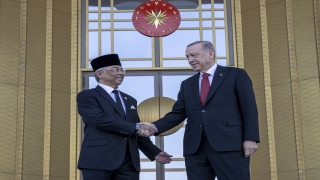 Cumhurbaşkanı Erdoğan, Malezya Kralı Sultan Abdullah Şah’ı resmi törenle karşıladı