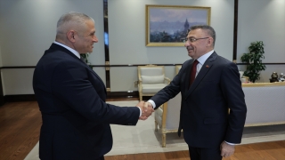 Cumhurbaşkanı Yardımcısı Oktay, KKTC Çalışma ve Sosyal Güvenlik Bakanı Taçoy’u kabul etti