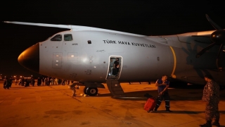 Türkiye’nin gönderdiği yardım malzemelerini taşıyan uçaklar Pakistan’a ulaştı
