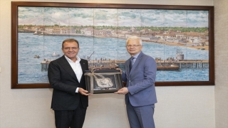 Litvanya’nın Ankara Büyükelçisi Degutis, Mersin Büyükşehir Belediyesini ziyaret etti