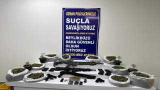 İstanbul’da patlamış mısır kutusunda uyuşturucu satan zanlı tutuklandı