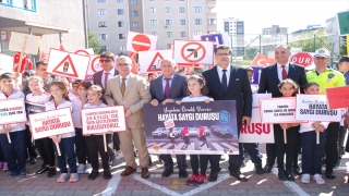 ”Yayalara öncelik duruşu, hayata saygı duruşu” kampanyası İstanbul’da başlatıldı