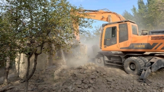 KırgızTacik sınırındaki çatışmada 640 ev hasar gördü