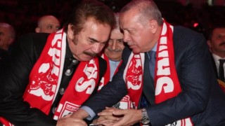 Cumhurbaşkanı Erdoğan milli bir duruş sergiliyor
