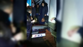 Et Kamyonunda 23 kaçak göçmen 2 FETÖ'cü çıktı