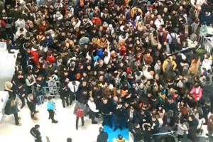 Binlerce gönüllü İstanbul Havalimanı'na akın etti