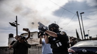 Cuma Namazı kılmak isteyen Müslümanlara gaz bombası