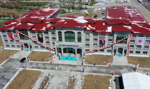 Kütahya’ya modern Adalet Binası