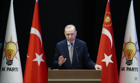 Siyasette hakarete yer yoktur