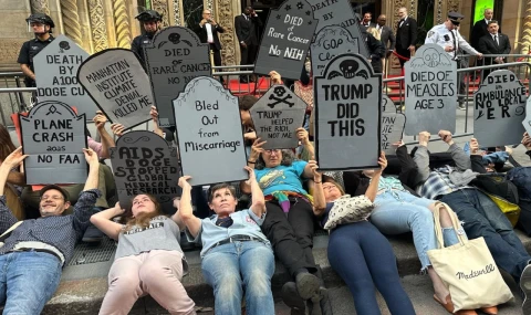 Manhattan’da Milyarder Galasına protesto şoku!